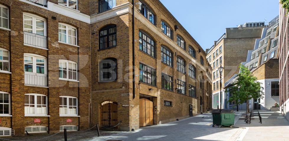 			WAREHOPUSE CONVERSION!, 1 Bedroom, 1 bath, 1 reception Flat			 Crawford House Farringdon Road, FARRINGDON / HOLBORN